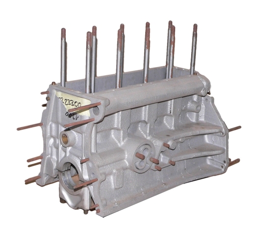 1300 ENGINE MOUNT used 1st issue with oil filter element