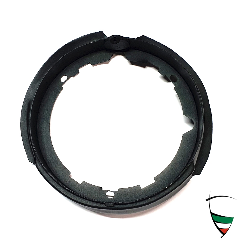 Scheinwerferaufnahme GT BERTONE Kantenhaube, links