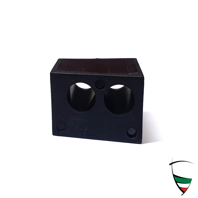 Distanzblock zwischen Stoßstange und Stoßstangenhorn, vorne rechts / hinten links, GT Modelle ab 1970