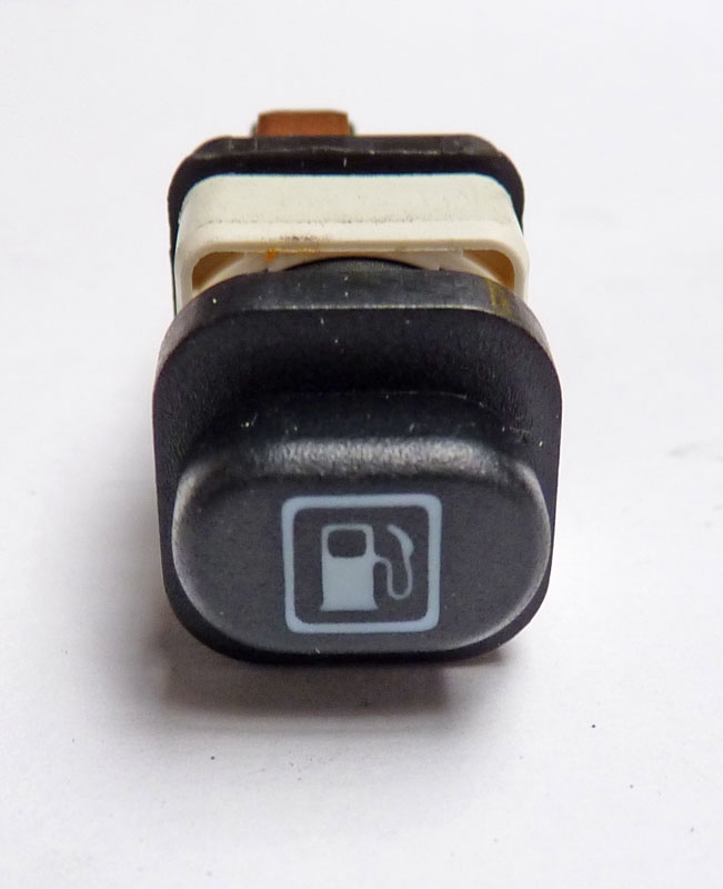 Schalter für Tankdeckel Spider 916 2,0JTS, 3,2 V6 1998-2006