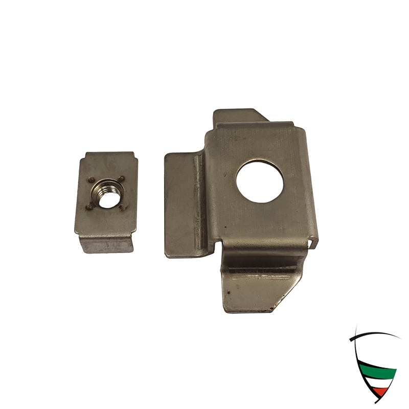 Sitzschienenhalterung Giulia/GT rechts hinten