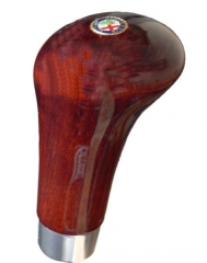 Schaltknauf Holz lang Mahag. mit Alfa Emblem (farbig)